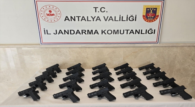 Antalya’da silah kaçakçılığı operasyonunda 3 kişi gözaltına alındı