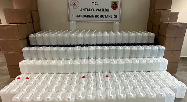 Antalya’da 3 ton etil alkol ele geçirildi