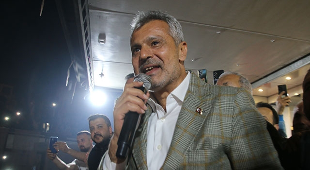 Hatay Büyükşehir Belediye Başkanlığını kazanan Mehmet Öntürk, vatandaşlara seslendi: