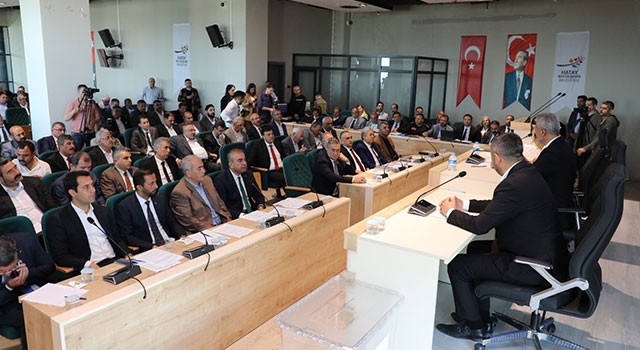 Hatay Büyükşehir Belediyesinde yeni dönemin ilk meclisi toplandı