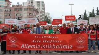 Adana ve Mersin’de Aile Haftası kapsamında yürüyüş düzenlendi