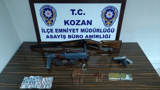 Adana’da evlerinde ruhsatsız silah bulunan 3 zanlı gözaltına alındı