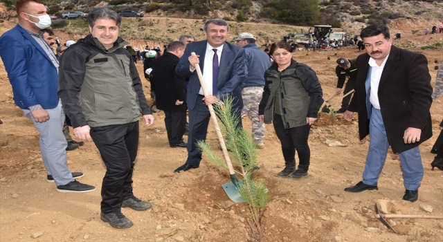 Tarsus ve Anamur’da fidan dikimi yapıldı