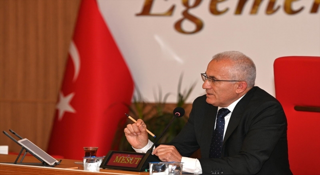 Kumluca Belediye Başkanı Avcıoğlu, belediyenin borçları hakkında meclis üyelerini bilgilendirdi