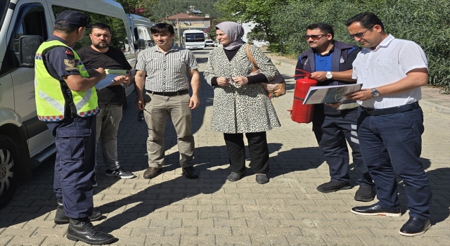 Kemer’de okul servislerine ortak denetim