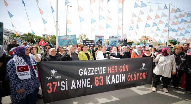 Antalya’da kadınlar Gazze’deki mazlum anneler için toplandı