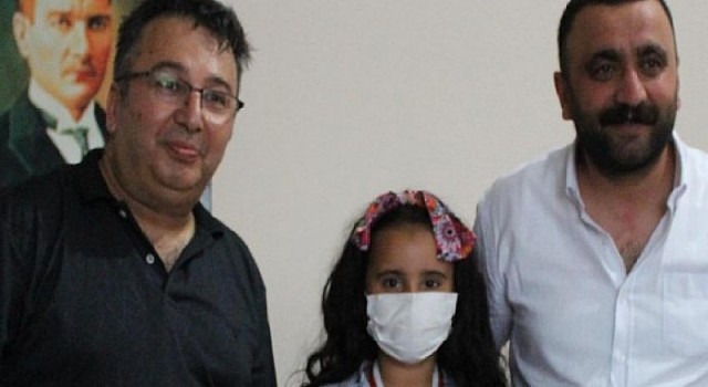 CHP’li Soyluçiçek çocukların yüzünü güldürdü