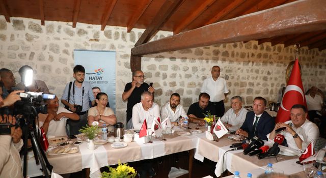 Başkan Lütfü Savaş Basın Mensupları İle Bir Araya Geldi
