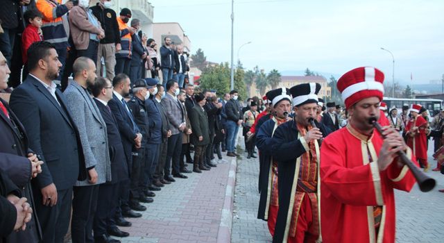 Toprakkale’liler Kurtuluş Gününü Coşkuyla Kutladı