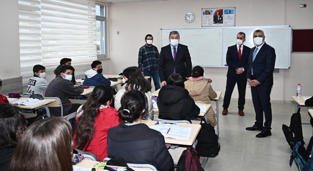 Vali Yılmaz, Farabi Anadolu Lisesi’ni Ziyaret Etti
