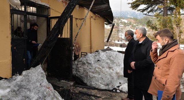 Yarpuz köyünde yanan ilkokulun yerine yenisi yapılacak