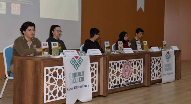 Anadolu mektebi Yazar okumaları paneli yapıldı