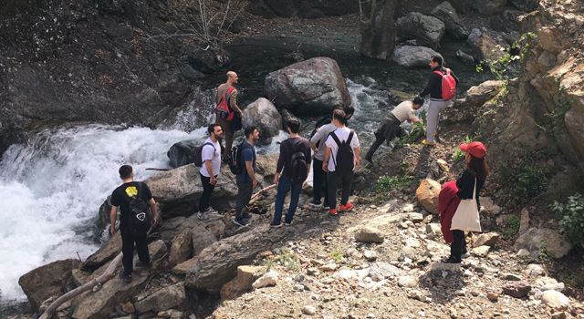 Karaçay şelalesine doğa yürüyüşü düzenlendi