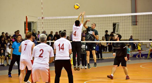 Bahçe’de “Bahar kupası voleybol turnuvası” düzenlendi