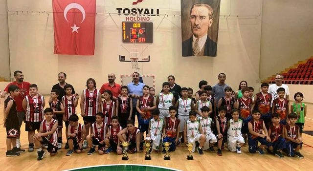 U10 Erkekler Basketbol yerel ligi sona erdi