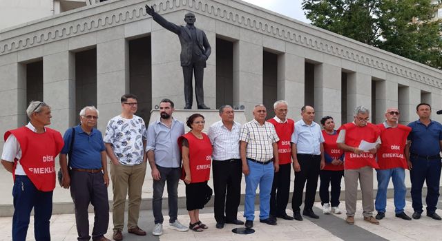 Emekliler Osmaniye’de de seslerini duyurmak istedi!