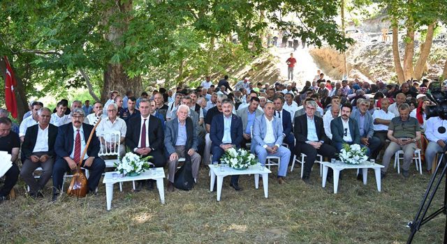 Karacaoğlan Türkü Festivali Düziçi’nde düzenlendi