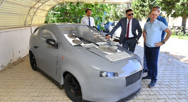 OKÜ’nün elektrikli aracı yarışma için yola çıktı