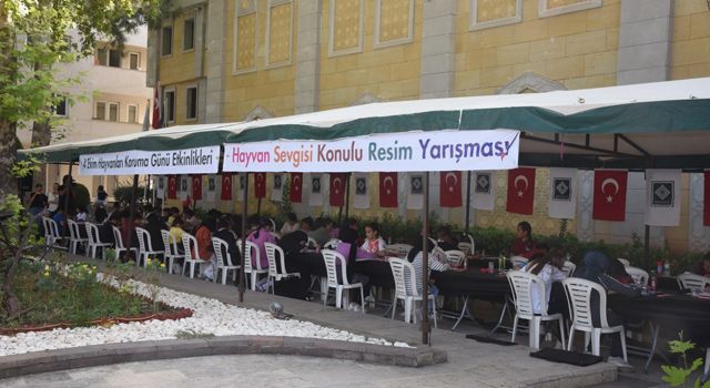 Belediye, Kent Müzesi Bahçesine Resim Atölyesi Kurdu