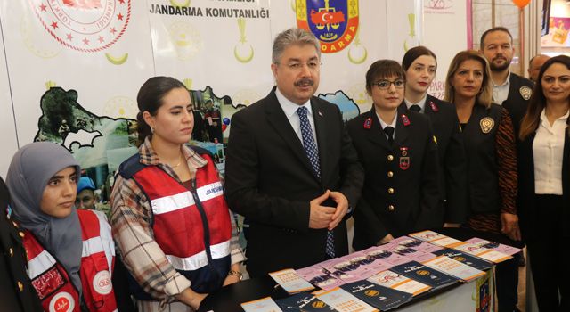 Jandarma standına Vali Yılmaz’dan ziyaret