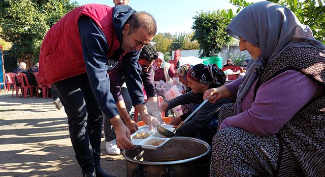 Düğün Yemekleri Toprakale’de İmece İle Hazırlanıp Dağıtılıyor