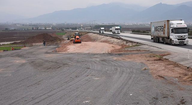 Otoban bağlantı yolu çalışmalarına başlandı