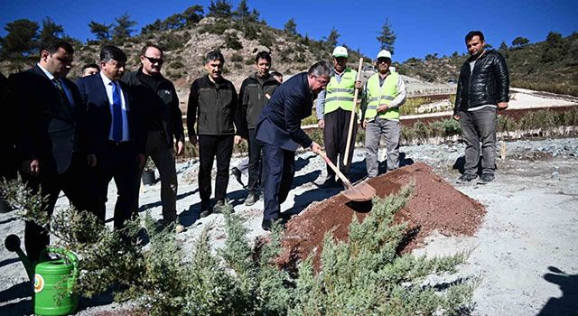 Bahçe’de 28 bin fidan toprakla buluşturuldu