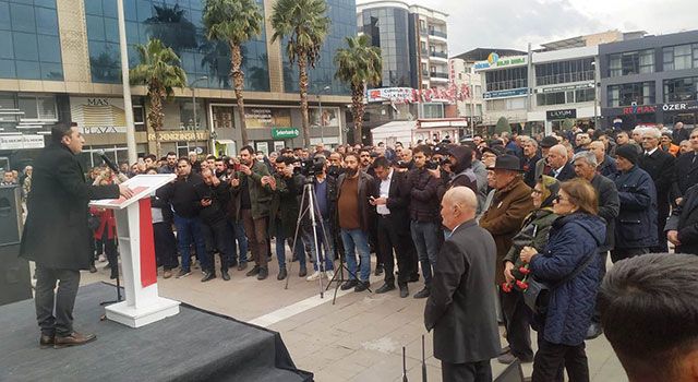 CHP’li Rıza Tekerek Cumhuriyet Meydanı’nda, Aday Adaylığını Açıkladı