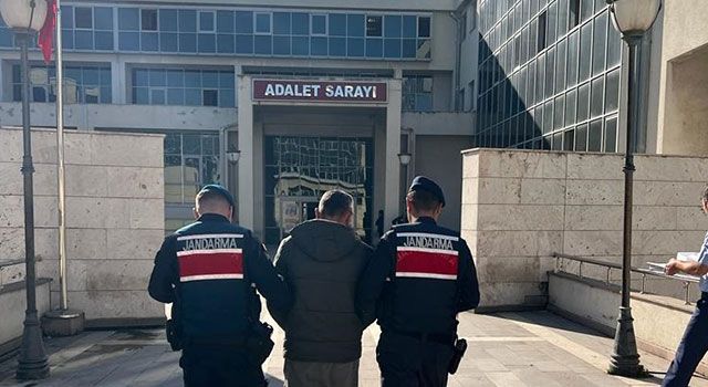 Aranan hükümlü Jandarma’dan kaçamadı