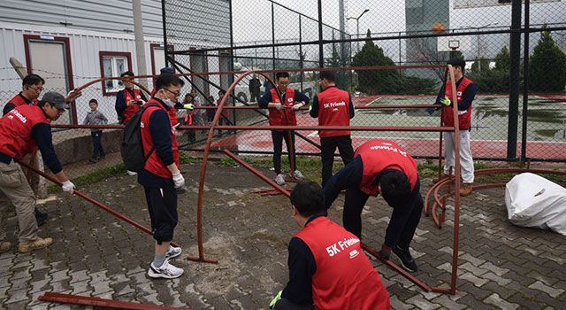 Güney Kore’liler Osmaniye’ye yardıma geldi