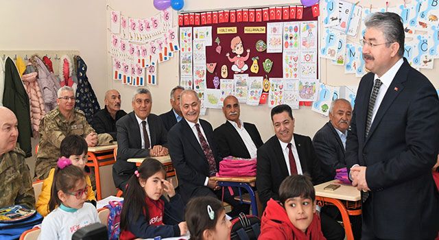 Osmaniye'de Deprem sonrası yeni eğitim ve öğretime başlanıldı