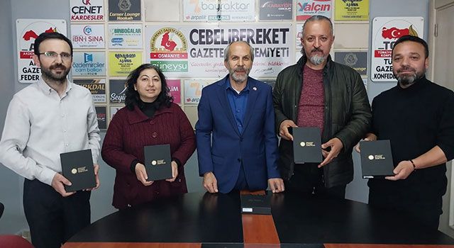 CGC’li Gazeteciler Yenilenen Basın Kartlarını Aldılar