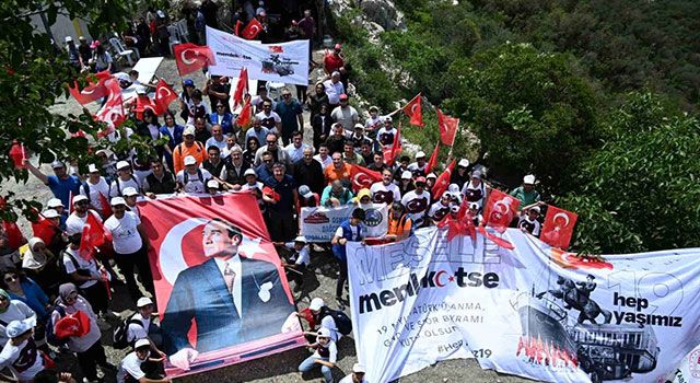 19 Mayıs doğa yürüyüşü Karatepe’de düzenlendi