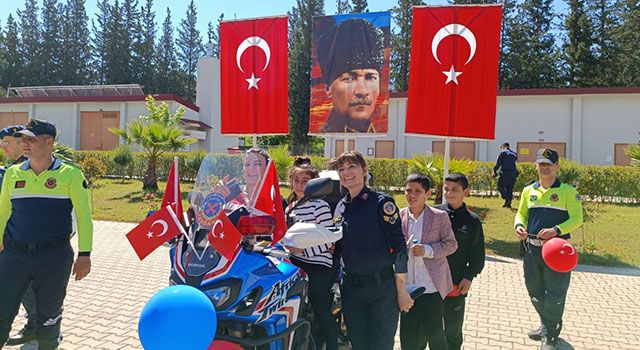 Osmaniye’de Öğrencilerine Jandarma’nın tanıtımı yapıldı