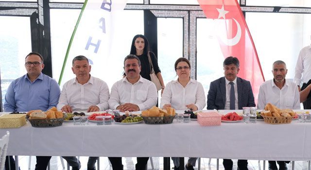 Milletvekili Yanık, Bahçe İlçesini Ziyaret etti