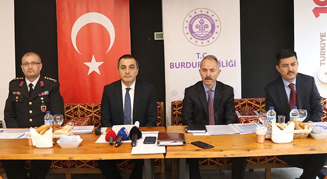 Burdur’da Vali Öksüz başkanlığında güvenlik toplantısı yapıldı