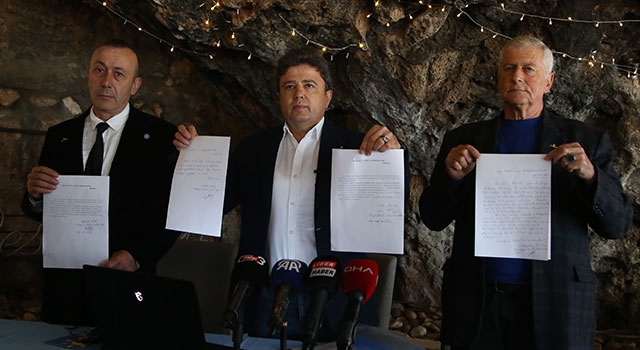 İYİ Parti Antalya İl Teşkilatında 6 yönetim kurulu üyesi görevlerinden istifa etti