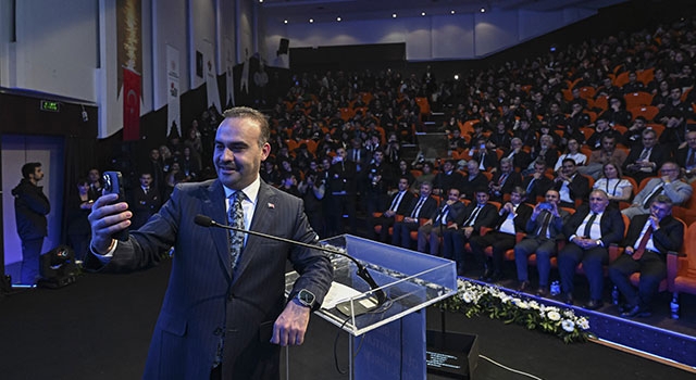 Bakan Kacır, TÜBİTAK 31. Bilim Olimpiyatları Ödül Töreni’nde konuştu: