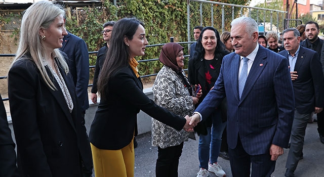 Binali Yıldırım, AK Parti Adana İl Başkanlığı ziyaretinde konuştu: