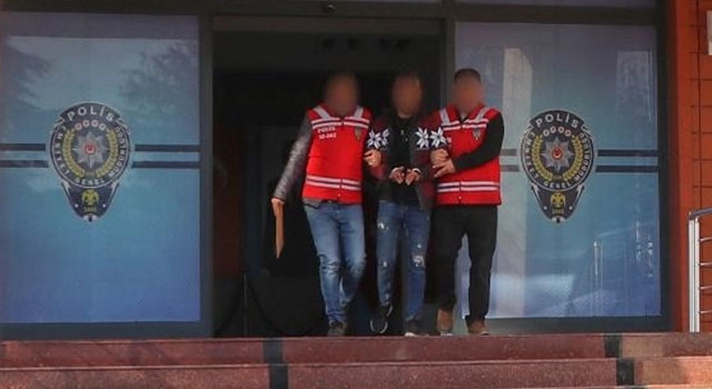 Isparta’da kuyumcudan yüzük çalan zanlı tutuklandı