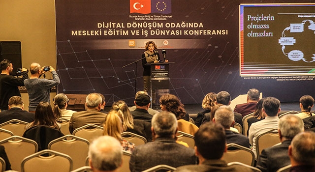 Mersin’de mesleki eğitim ve iş dünyası konulu konferans düzenlendi