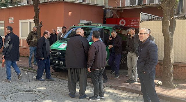 Adana’da trafik kazasında ölen kadının cenazesi defnedildi