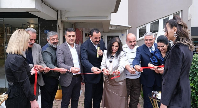 Antalya’da kurulan güzellik akademisinde eğitimlere başlandı