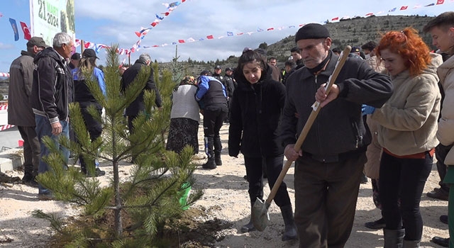 Burdur’da Dünya Ormancılık Günü’nde 2 bin fidan toprakla buluşturuldu