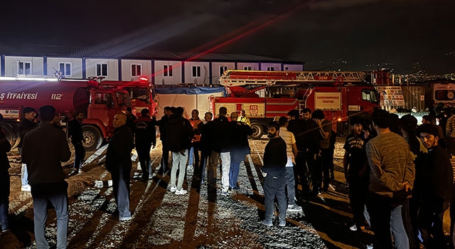 Kahramanmaraş’ta işçilerin kaldığı konteynerlerde çıkan yangın söndürüldü