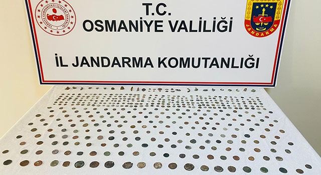 Osmaniye’de tarihi eser operasyonunda sikke ve objeler ele geçirildi