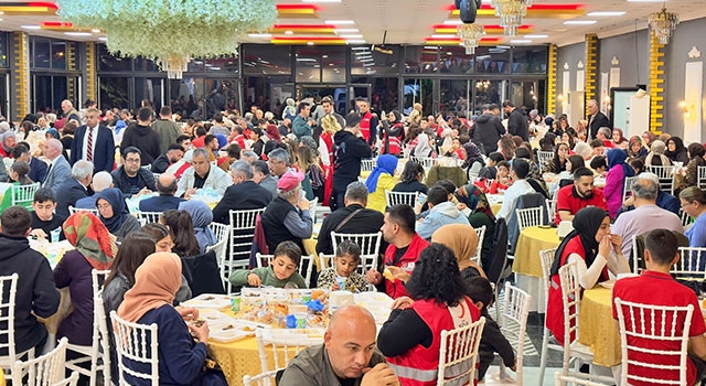 Türk Kızılay Osmaniye’de iftar programı düzenledi