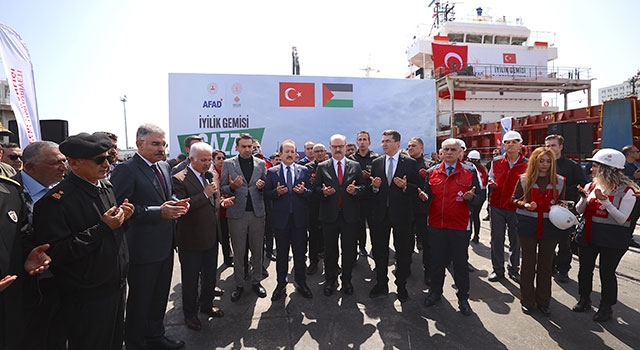 Türkiye’nin Gazze için hazırladığı 8’inci yardım gemisi Mersin’den uğurlandı