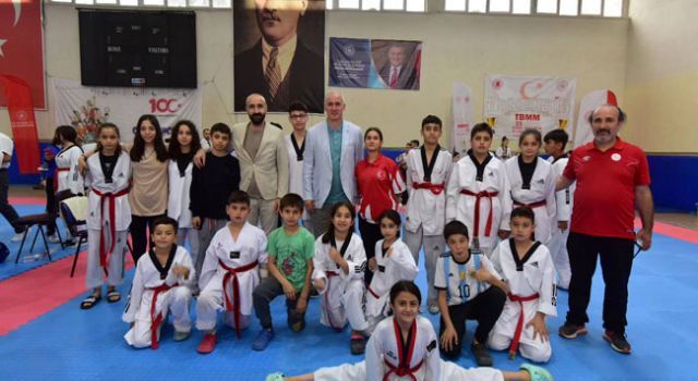 23 Nisan Özel Taekwondo Şöleni Gerçekleştirildi