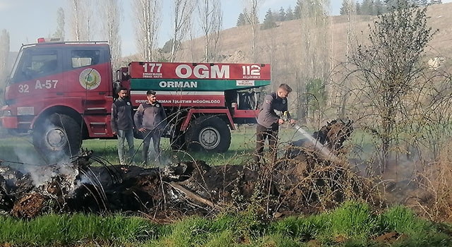 Burdur’da otluk ve kavaklık alandaki yangın söndürüldü